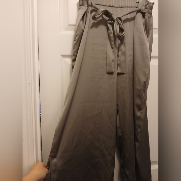 Joie Hunter Green NWOT Satin Light Luxury Flare Pants W Elastic/Tie- XL - Picture 4 of 8